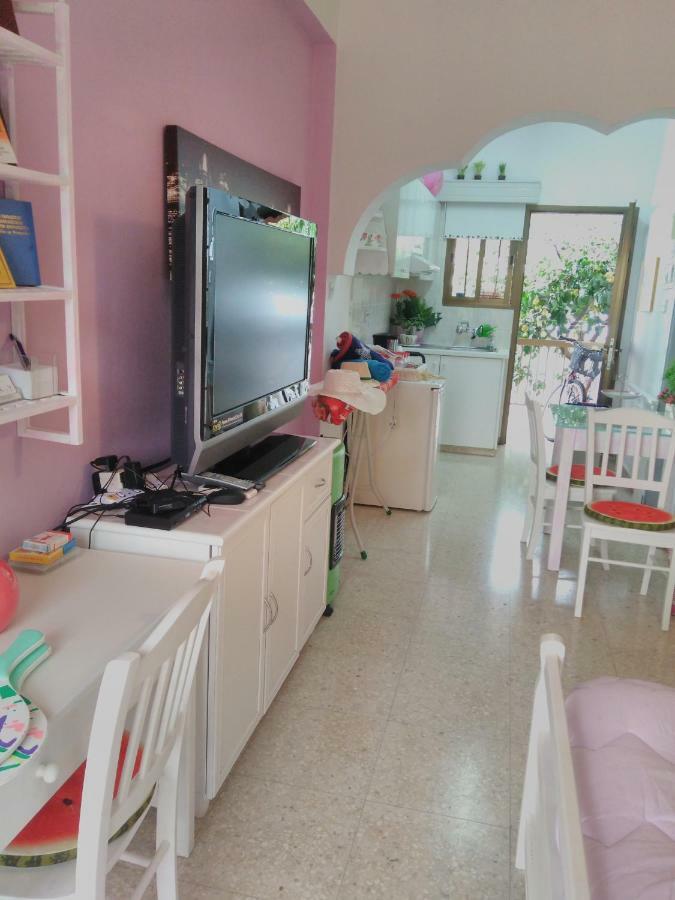Yiota'S Cute Studio Пафос Екстер'єр фото